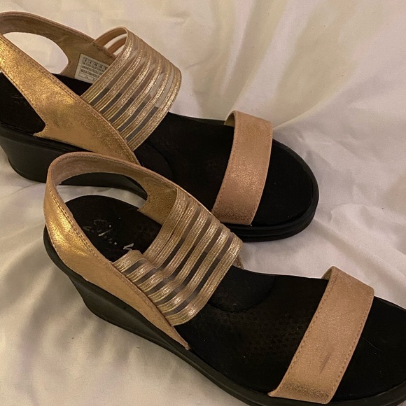 skechers sandals wedge heel